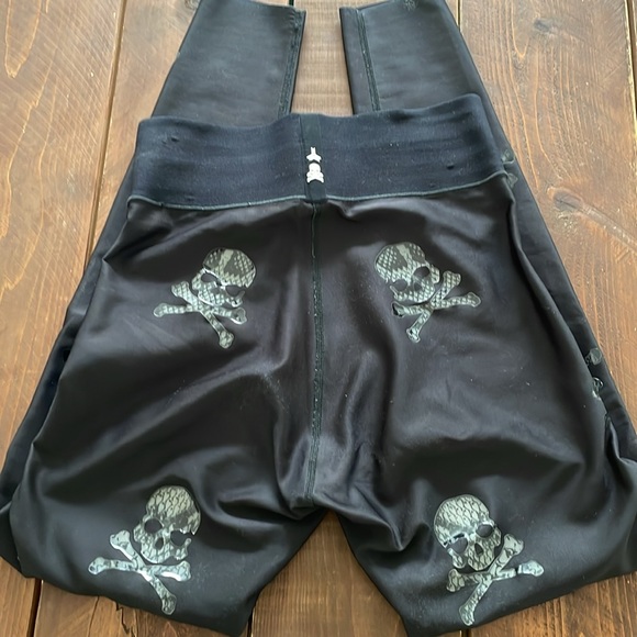 Ultracor Legging with skulls - Picture 5 of 5